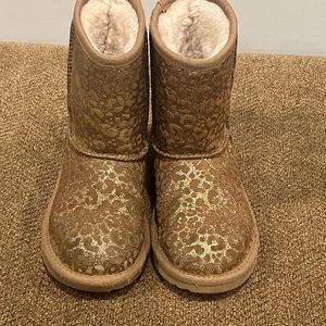 UGG Classic Glitter Leopard Boots EUC